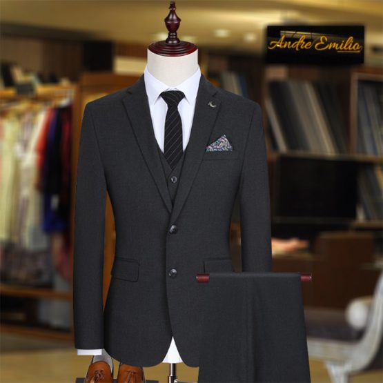 Customize Black Kings Suit with V-Shape Waistcoat