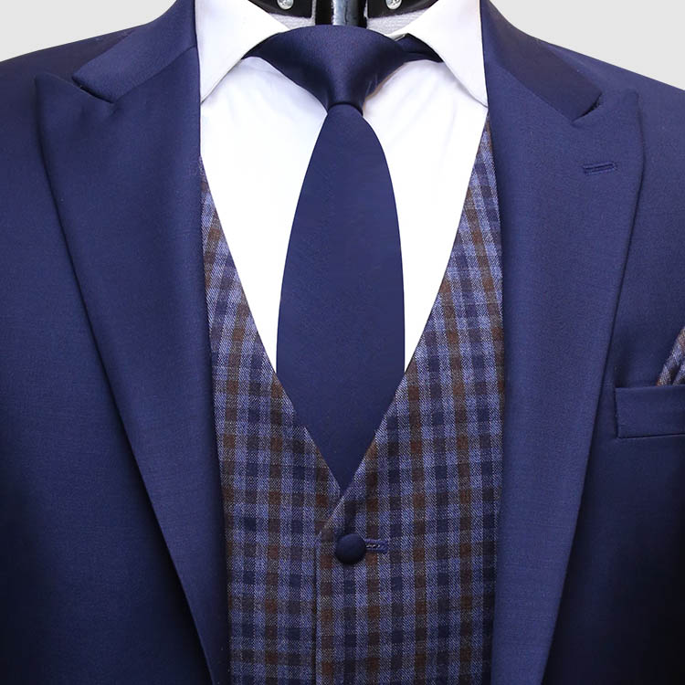 Men Navy Blue Suit With Check Waistcoat Front