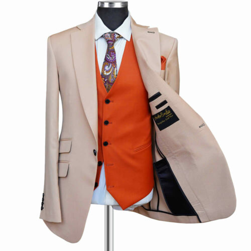 Beige Suit With Inner Linning